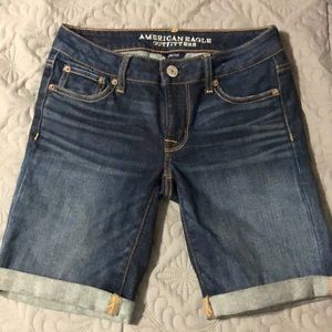 American Eagle Bermuda Shorts 0